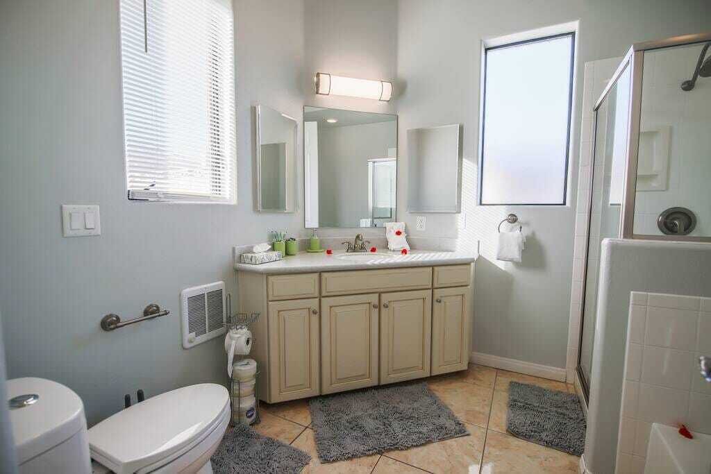 Photo of Bathroom in Summerlin