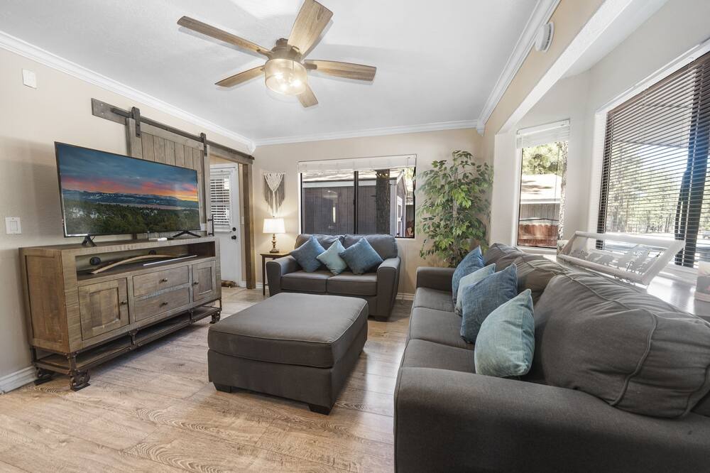 Photo of Livingroom in Woodlands