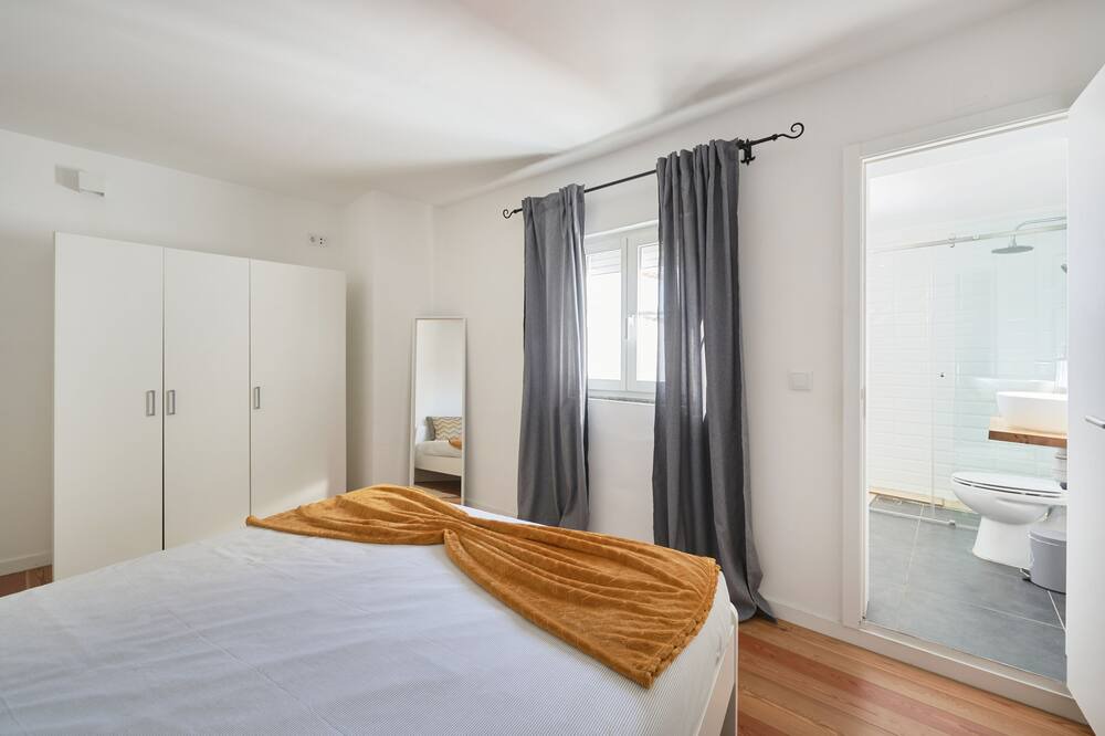 Photo of Bedroom in Evora