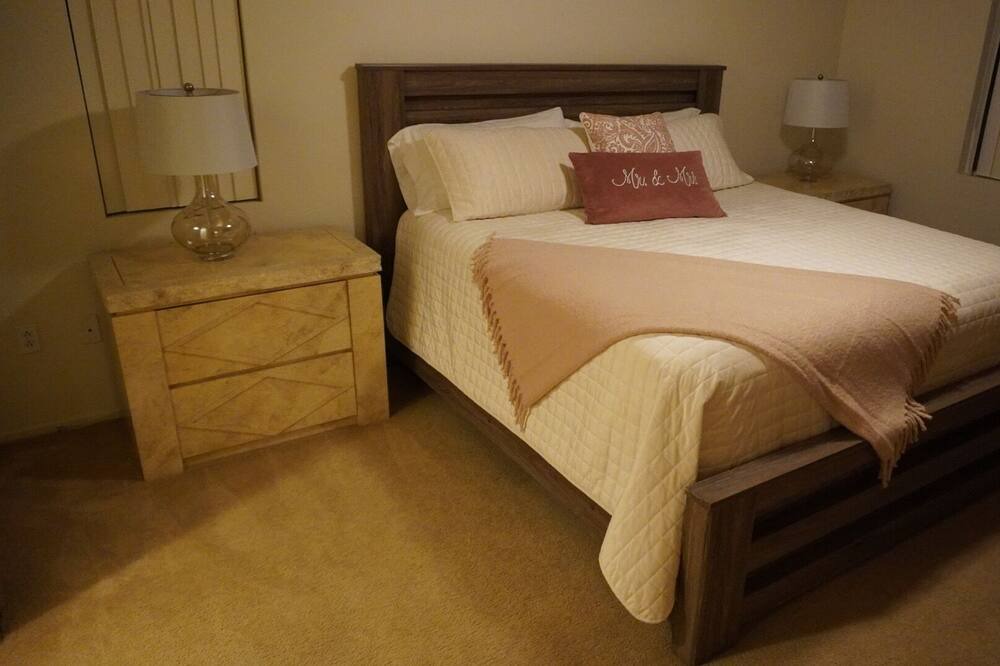 Photo of Bedroom in Coachella