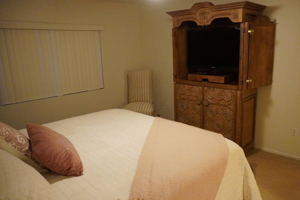Photo of Bedroom in Coachella