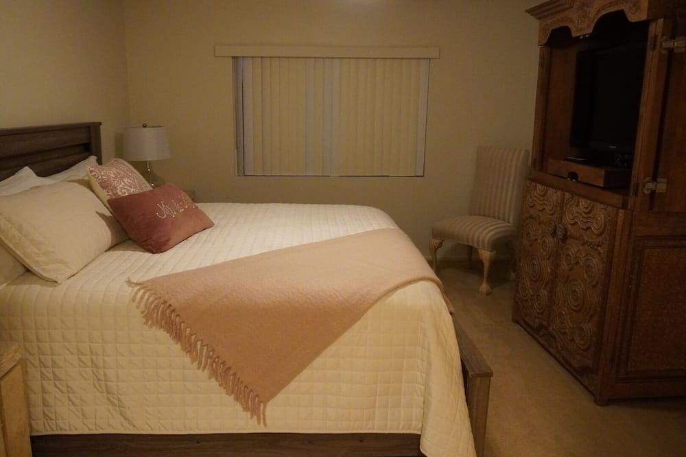 Photo of Bedroom in Coachella