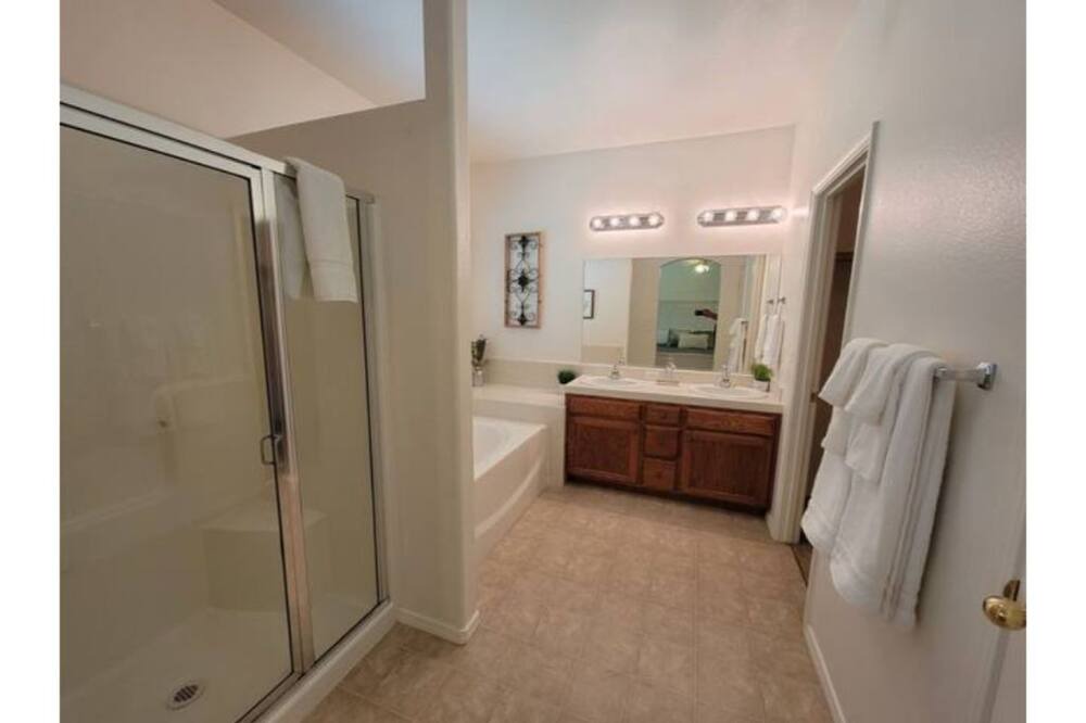 Photo of Bathroom in Fowler