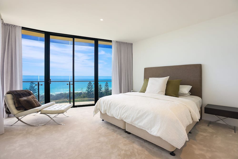 Photo of Bedroom in Mermaid Beach