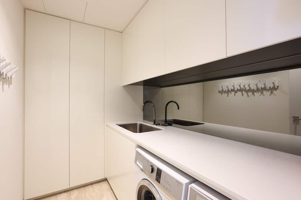 Photo of Kitchen in Mermaid Beach