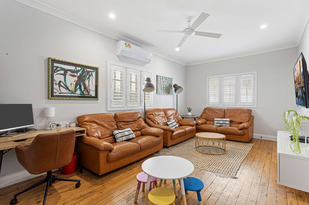 Photo of Livingroom in Newmarket