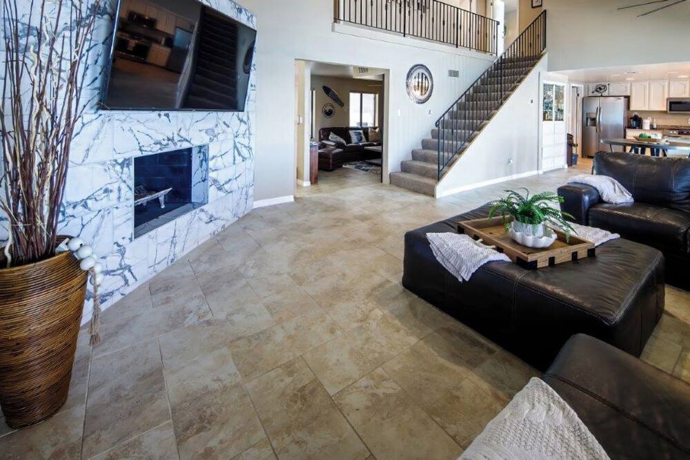 Photo of Livingroom in Cienega Springs