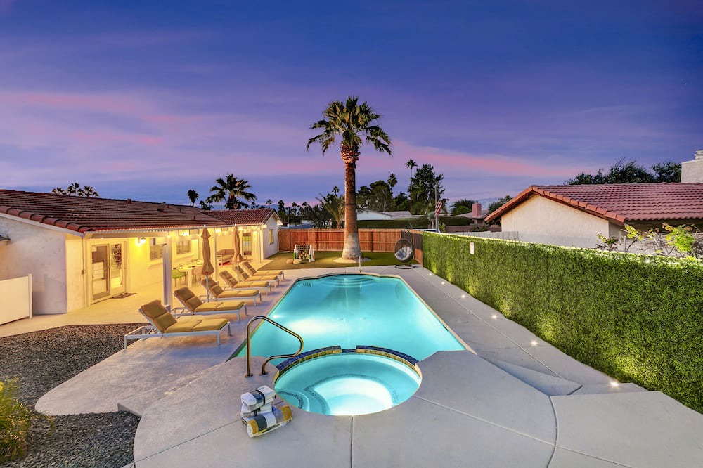 Photo of Outdoor in Sunrise Vista Chino