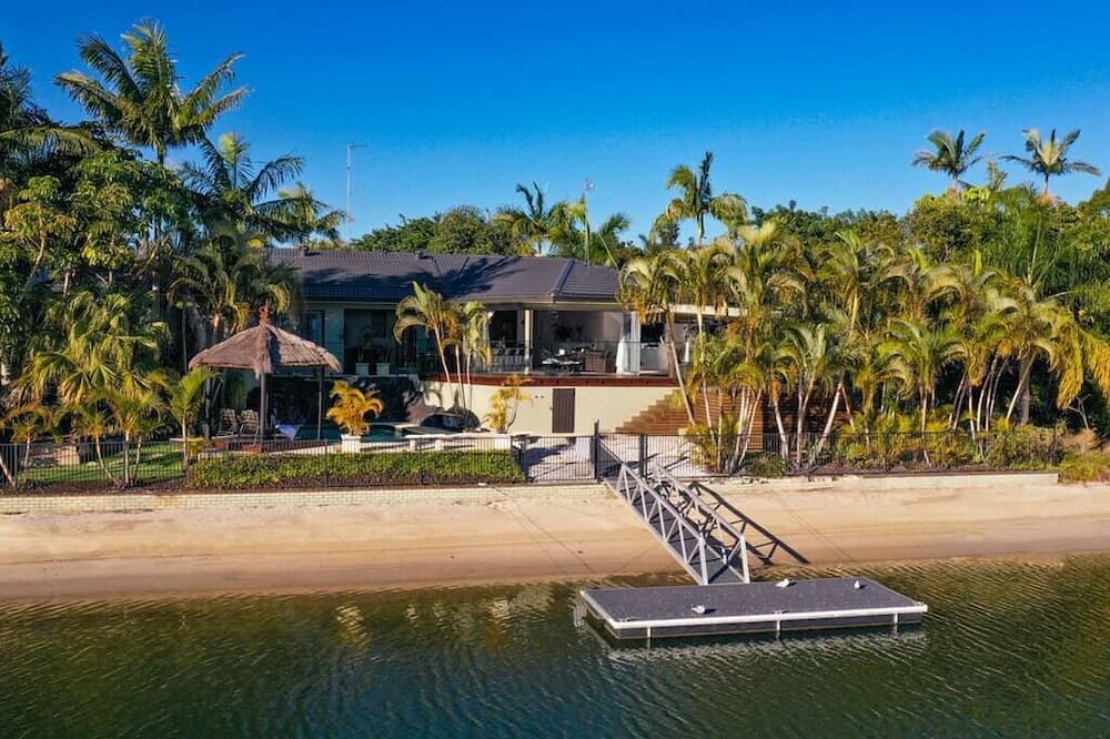 Photo of Outdoor in Broadbeach Waters