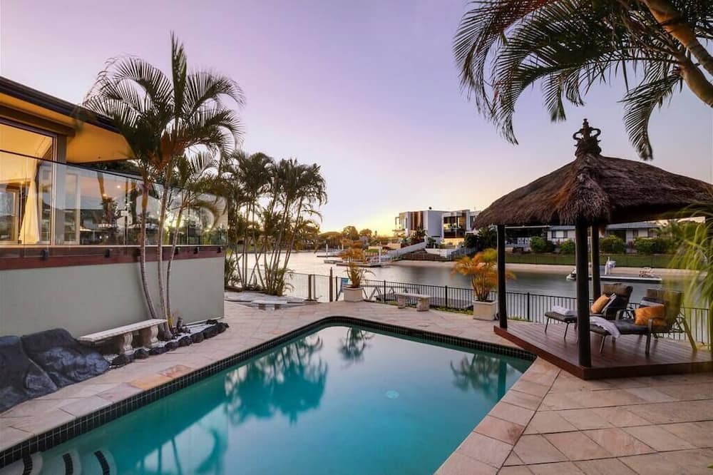 Photo of Outdoor in Broadbeach Waters
