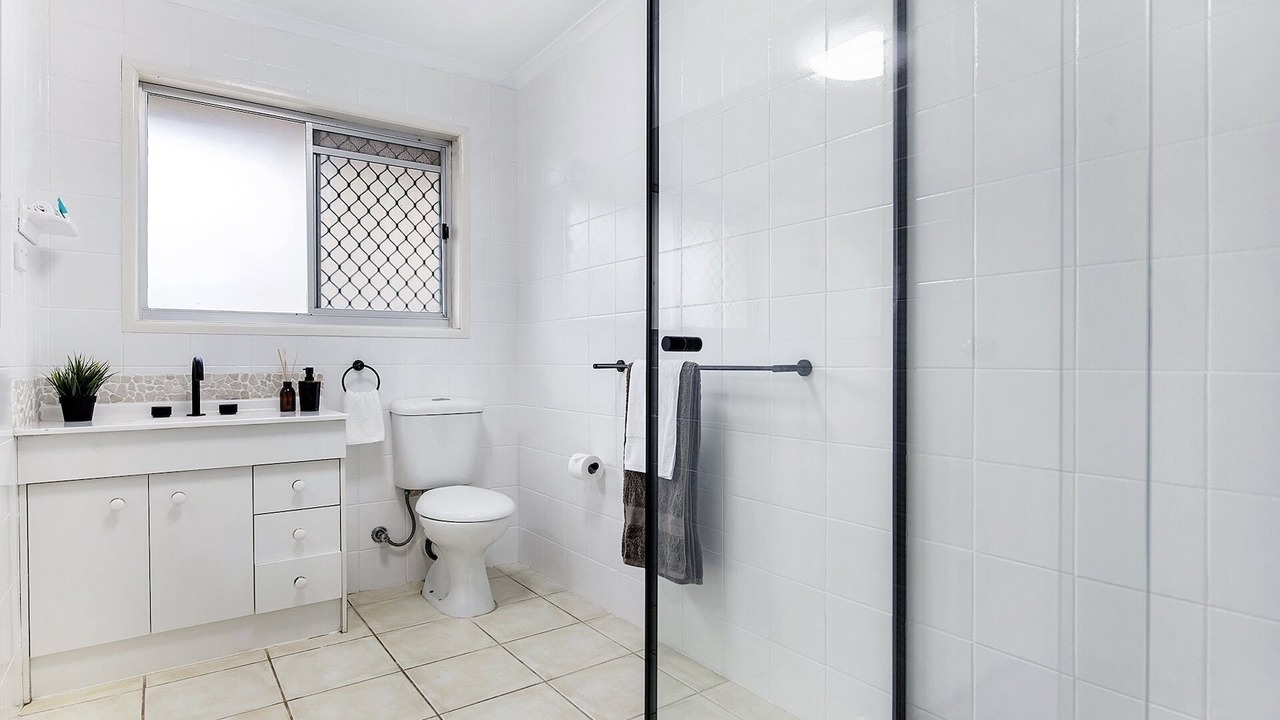 Photo of Bathroom in Mermaid Waters