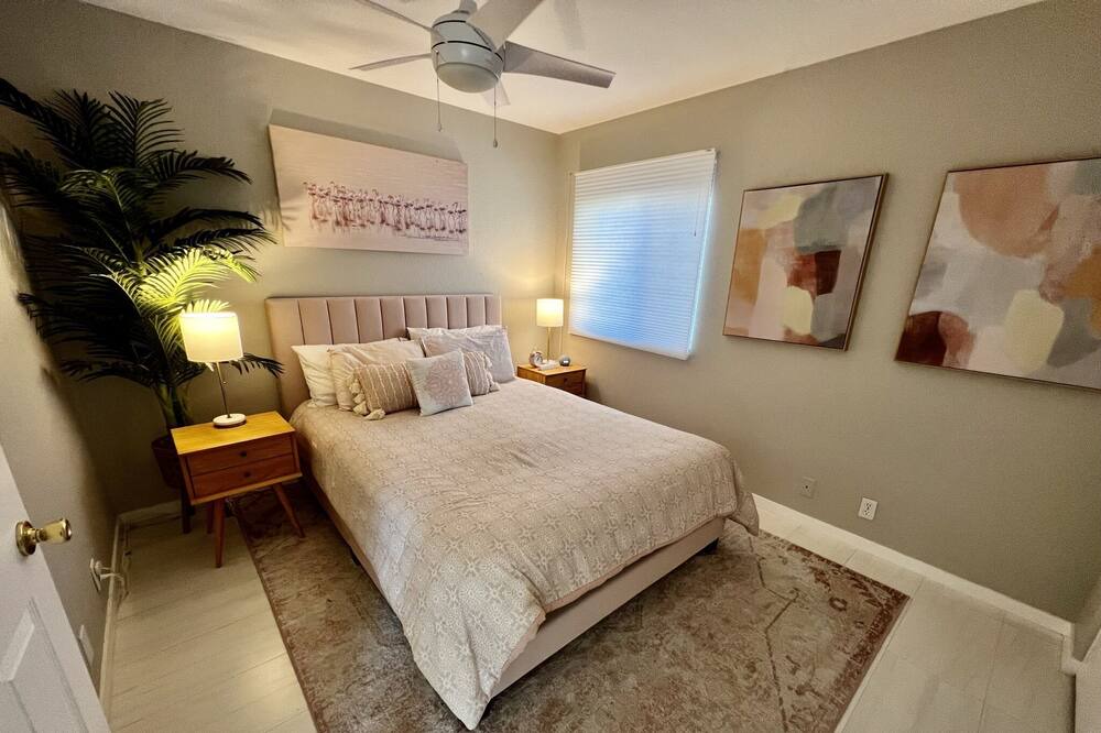 Photo of Bedroom in Palm Desert