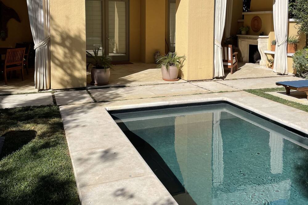 Photo of Outdoor in Oak View