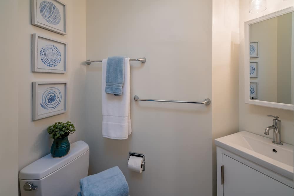 Photo of Bathroom in Montecito