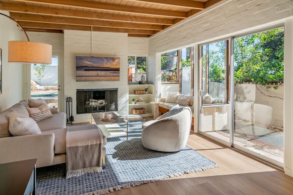 Photo of Livingroom in Montecito