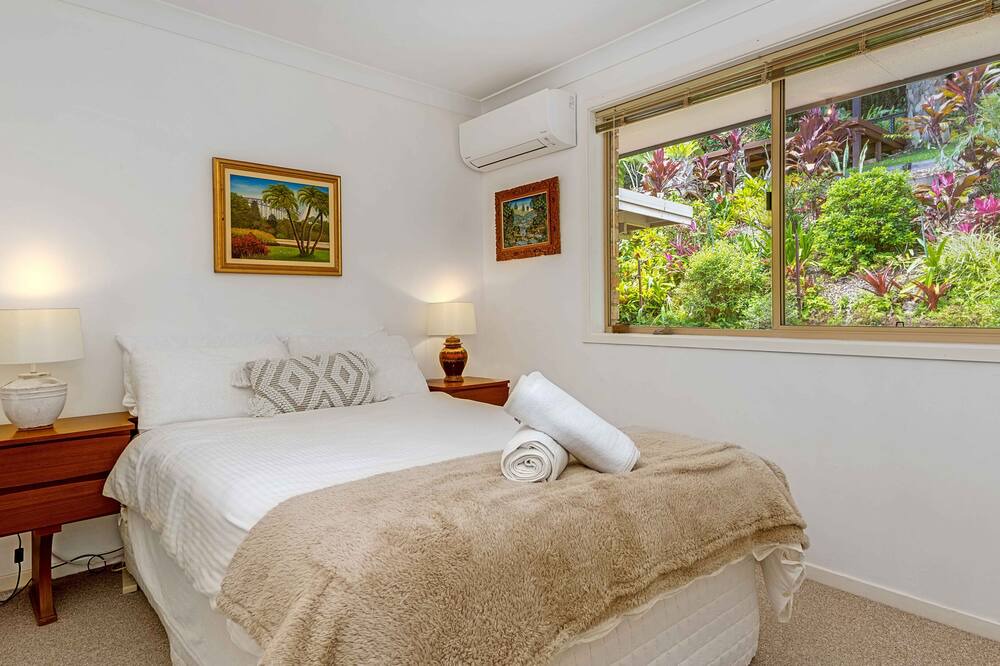 Photo of Bedroom in Ocean Shores