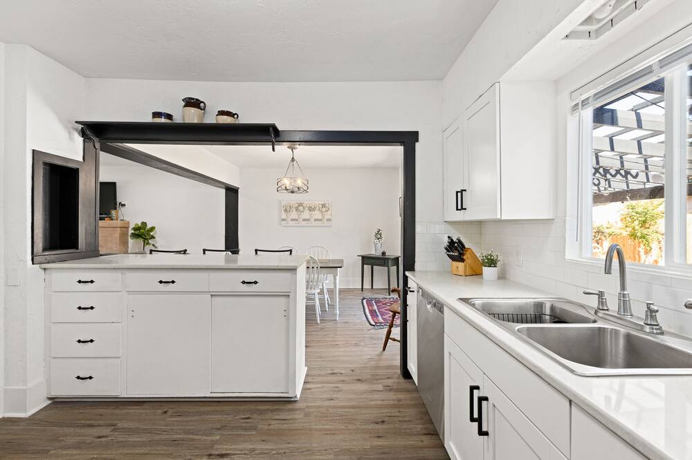 Photo of Kitchen in Hanford