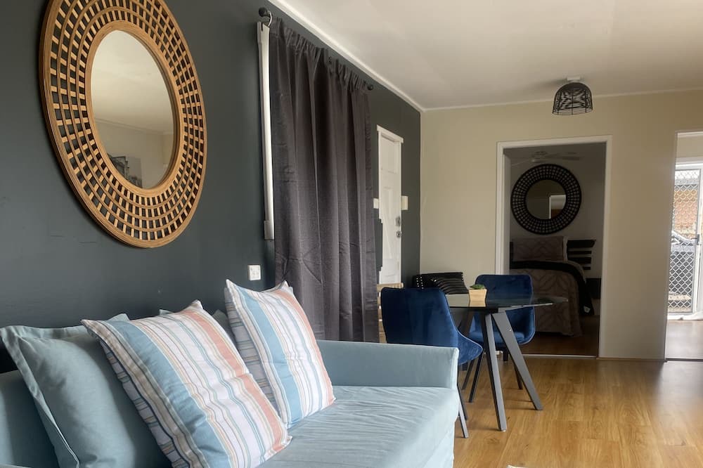 Photo of Bedroom in Biggera Waters