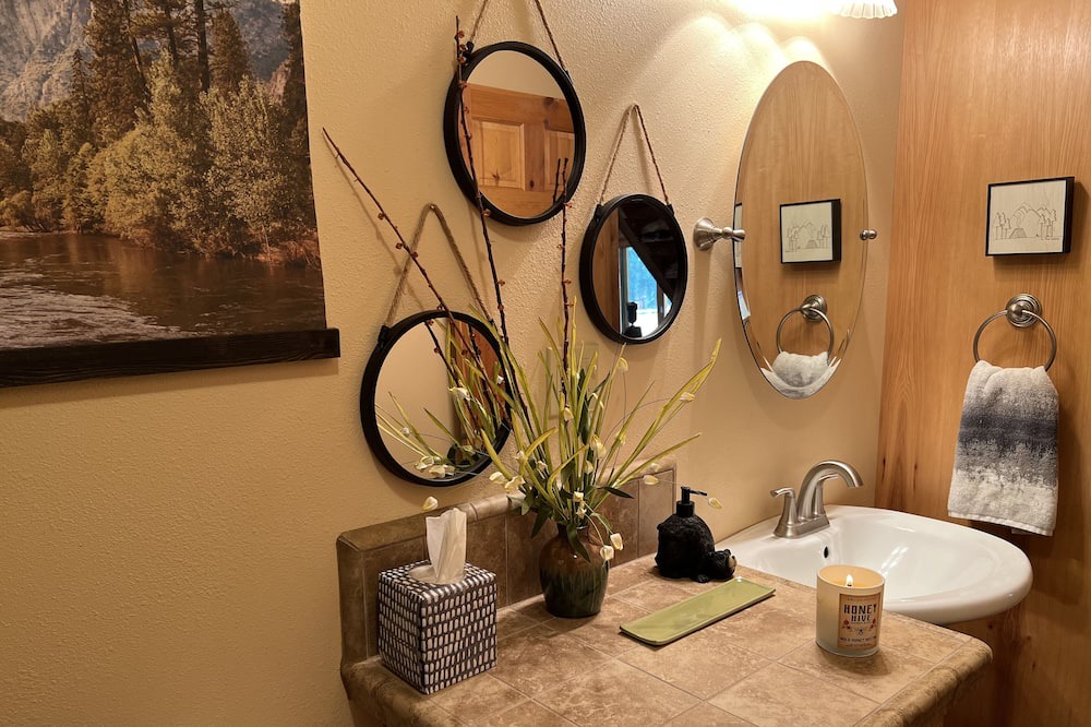 Photo of Bathroom in California Hot Springs