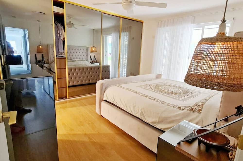 Photo of Bedroom in Robina