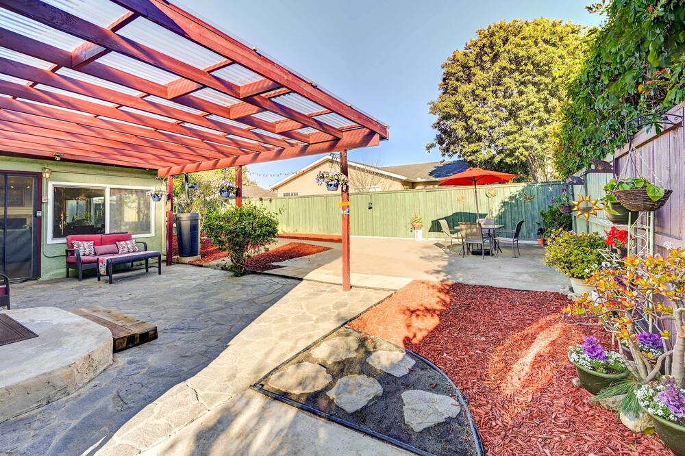 Photo of Outdoor in Allied Gardens