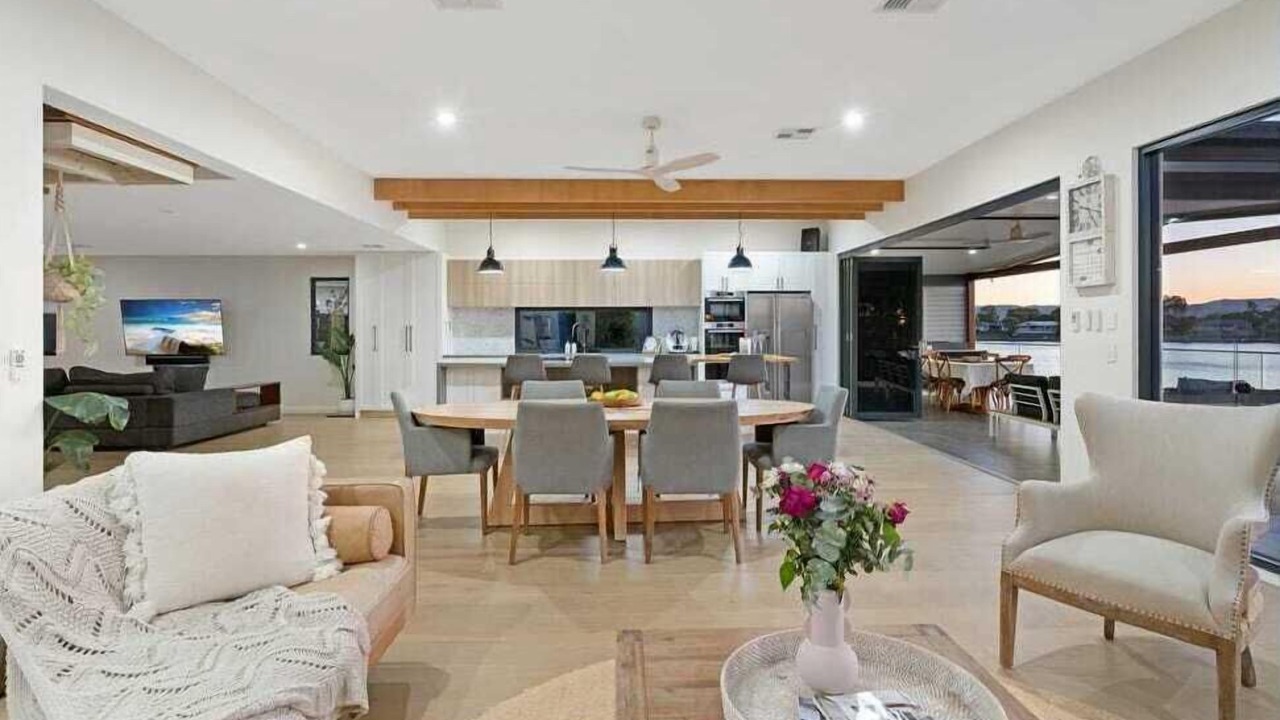 Photo of Livingroom in Burleigh Waters