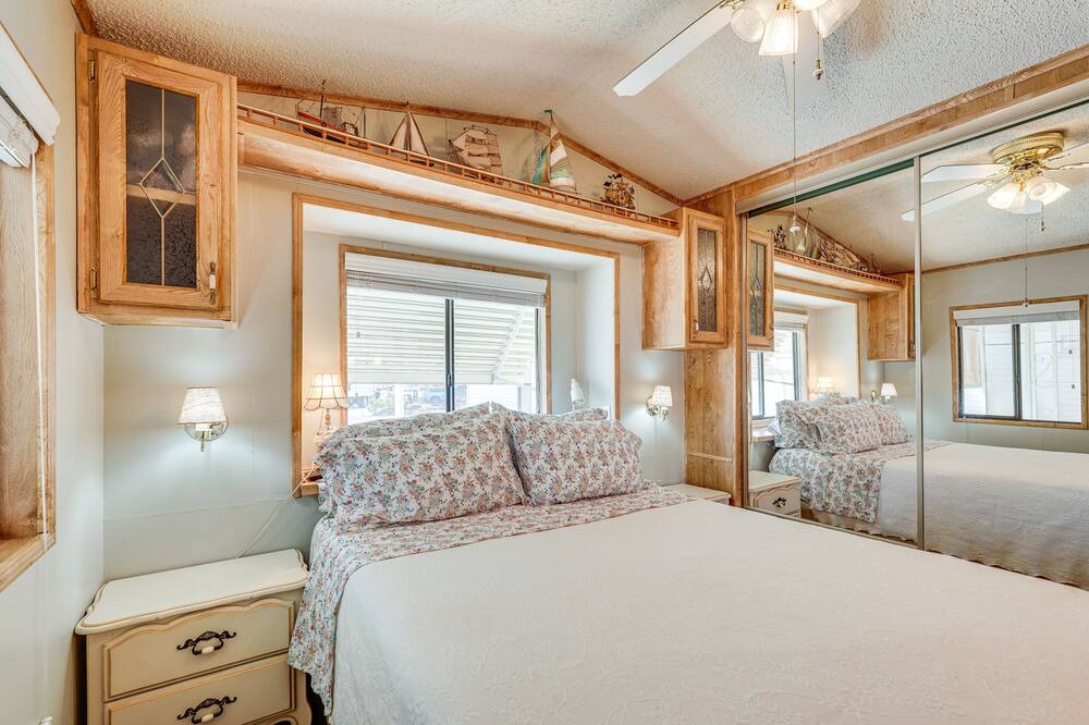 Photo of Bedroom in Lake Havasu City