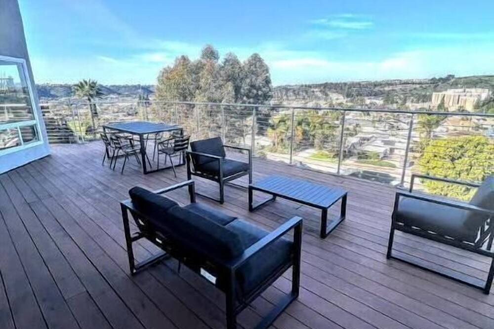 Photo of Patio Balcony in Allied Gardens