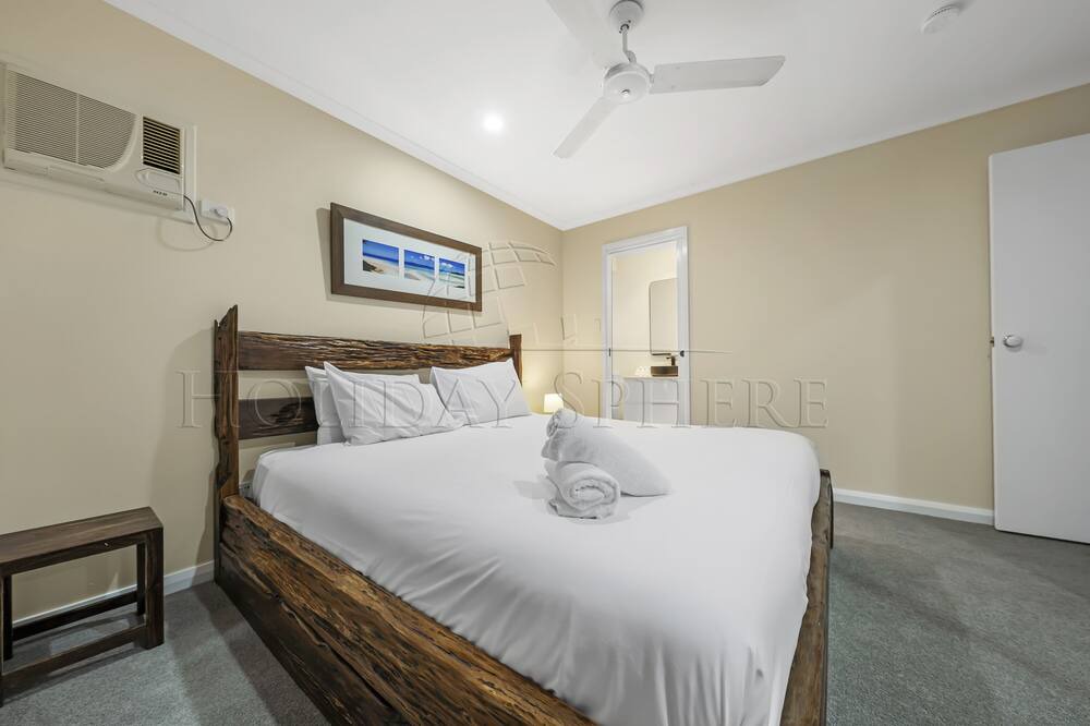 Photo of Bedroom in Oxenford