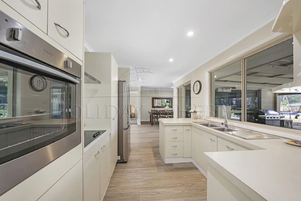 Photo of Kitchen in Oxenford