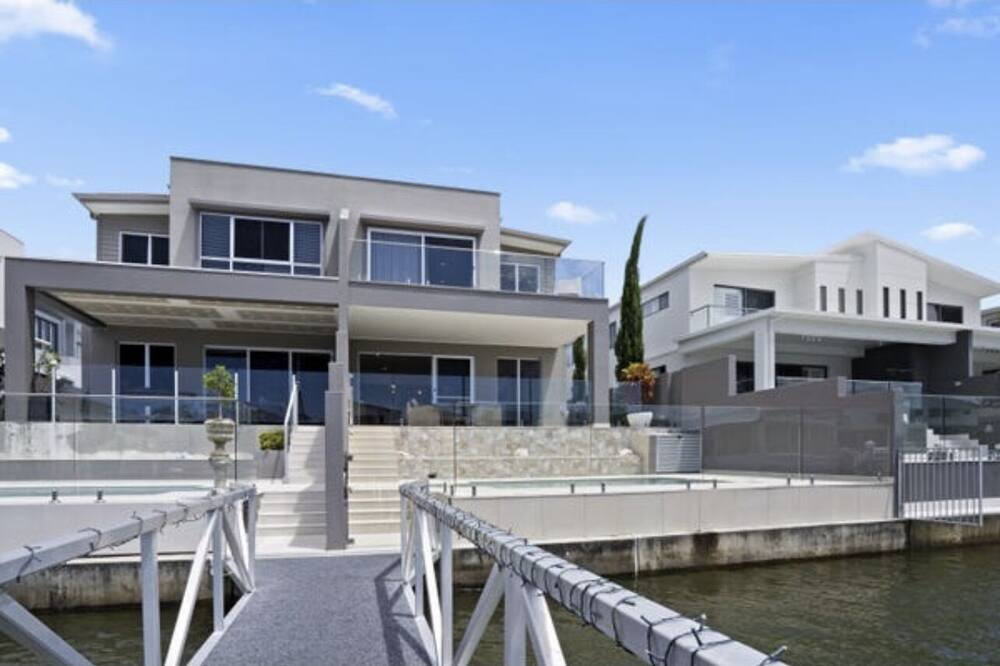 Photo of Outdoor in Biggera Waters
