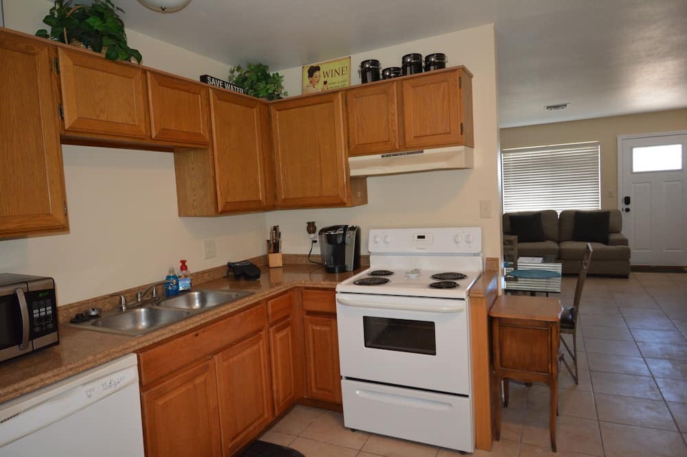 Photo of Kitchen in Earp