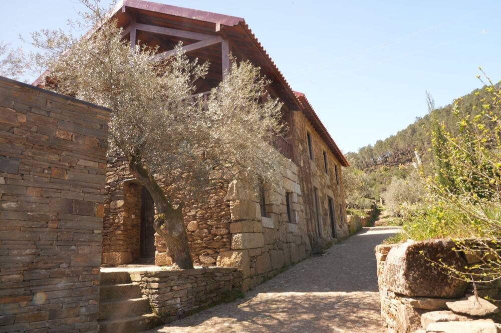 Photo of Outdoor in Cotas