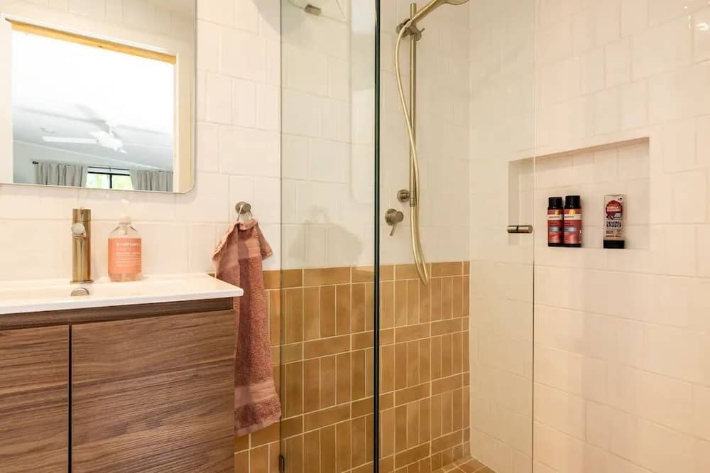 Photo of Bathroom in Mermaid Beach