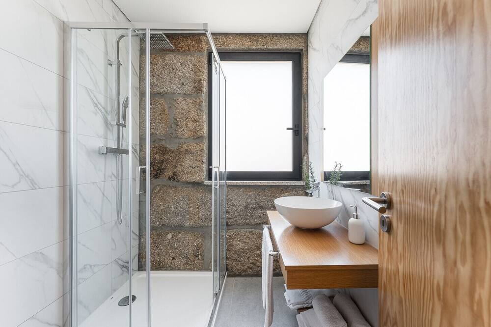 Photo of Bathroom in Mangualde