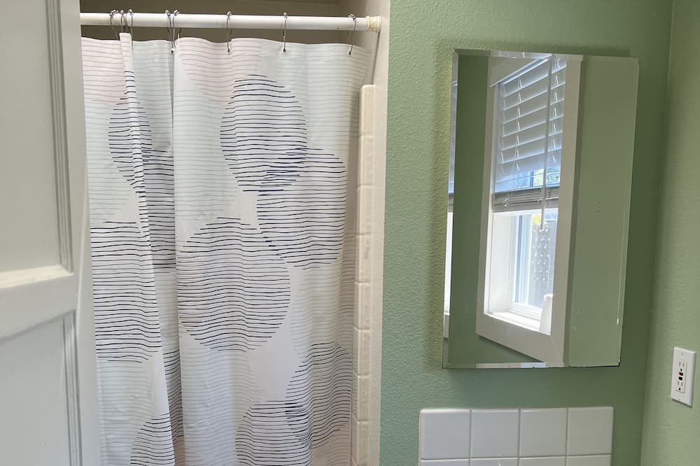 Photo of Bathroom in Railroad District