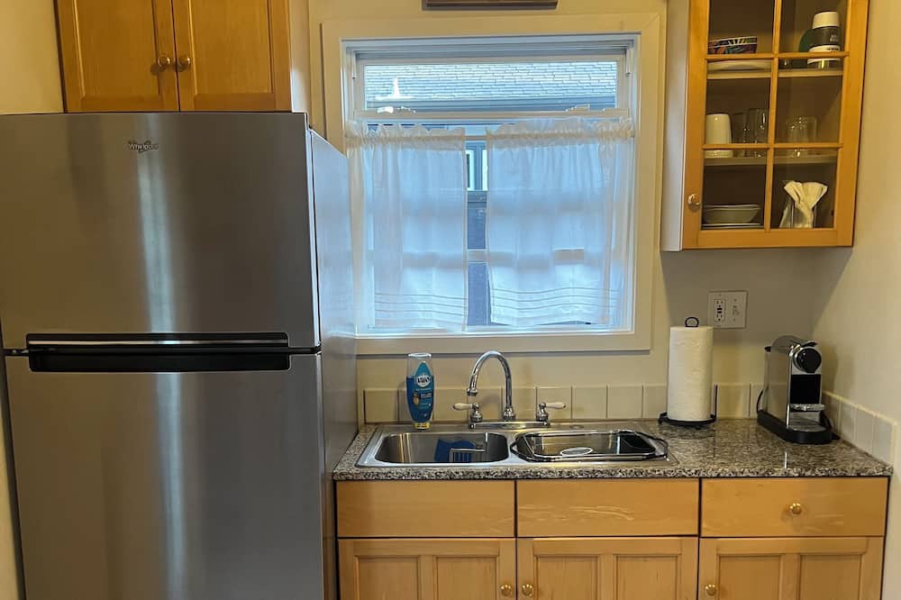 Photo of Kitchen in Railroad District