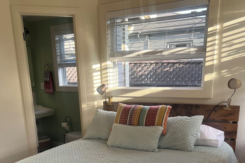 Photo of Bedroom in Railroad District