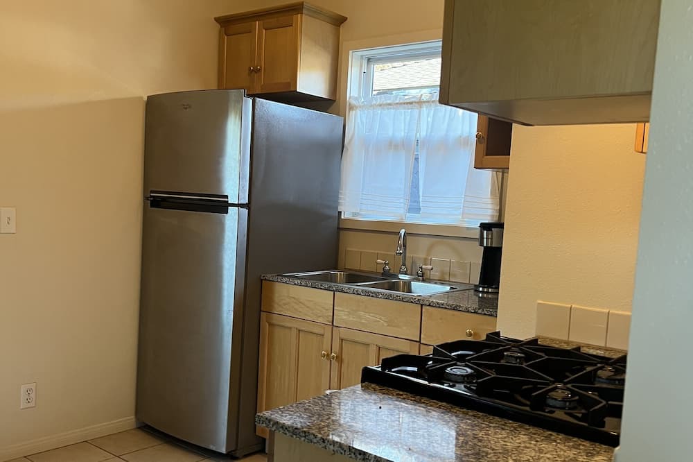 Photo of Kitchen in Railroad District