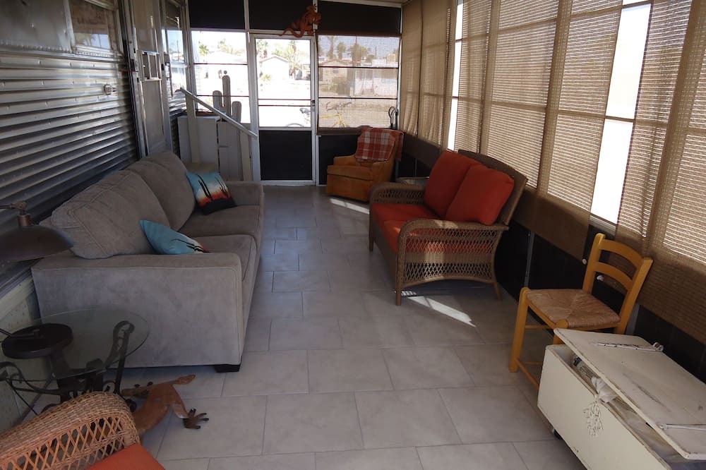 Photo of Livingroom in Bombay Beach
