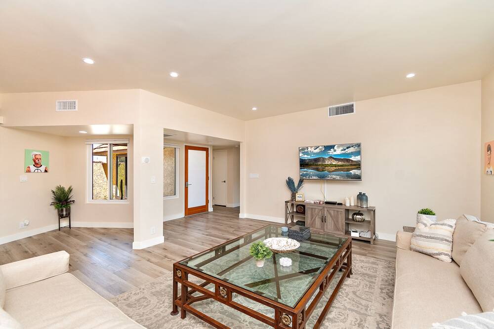 Photo of Bedroom in Cathedral City