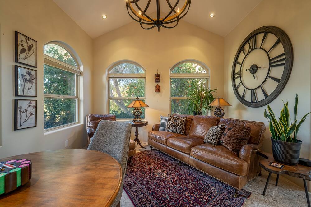 Photo of Livingroom in Palm Desert