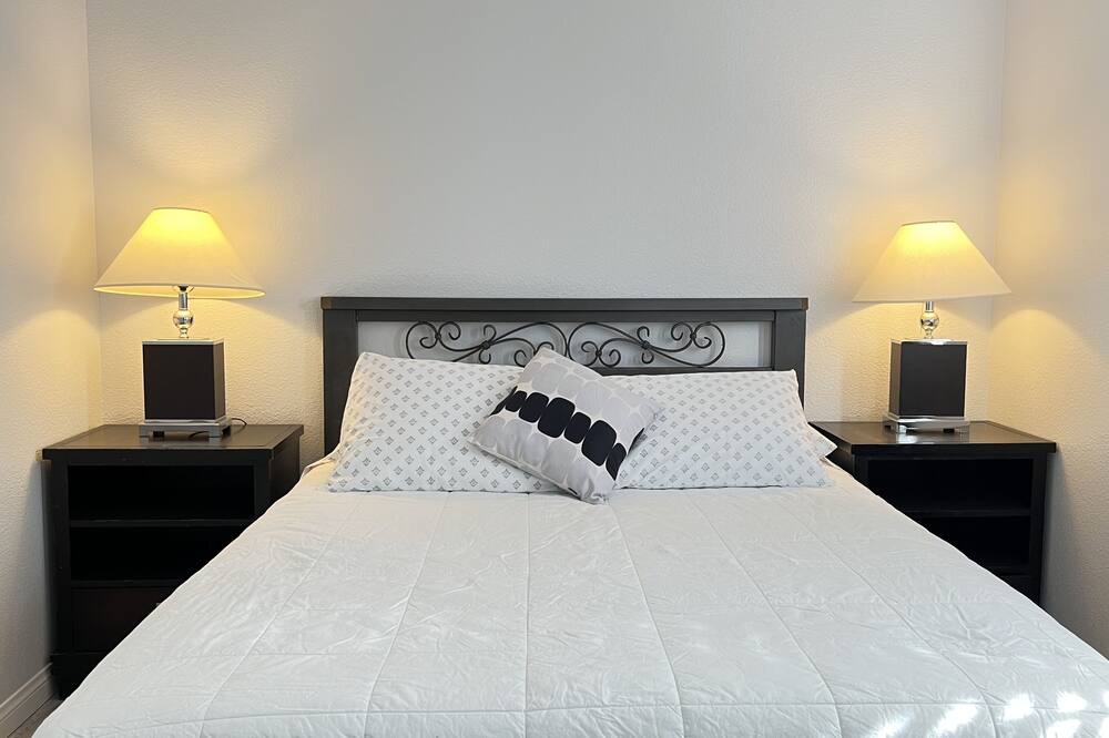 Photo of Bedroom in North Las Vegas