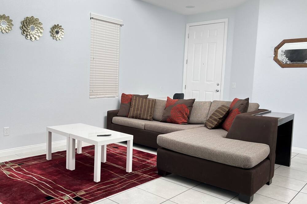 Photo of Livingroom in North Las Vegas