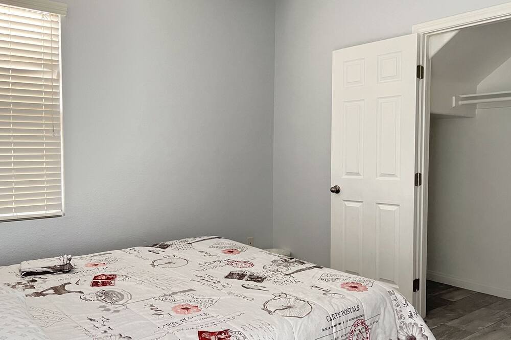 Photo of Bedroom in North Las Vegas