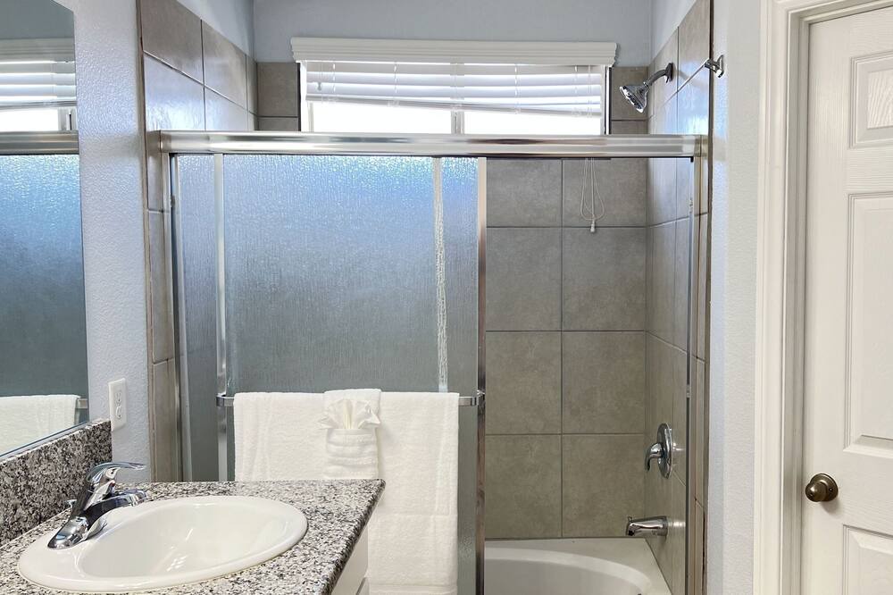Photo of Bathroom in North Las Vegas