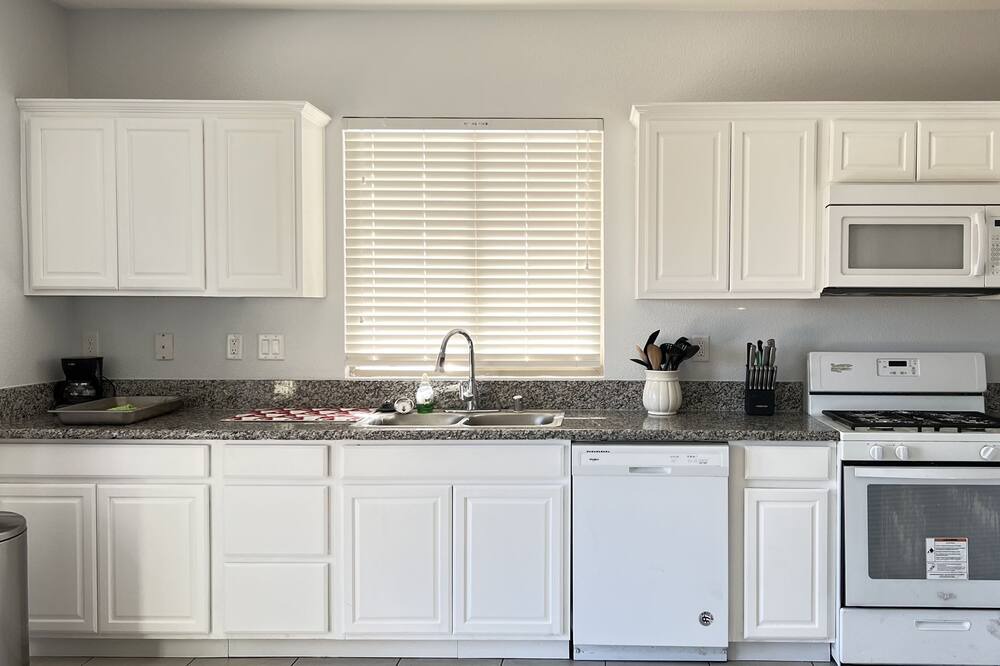 Photo of Kitchen in North Las Vegas