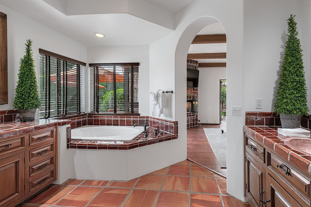 Photo of Kitchen in Sunrise Vista Chino