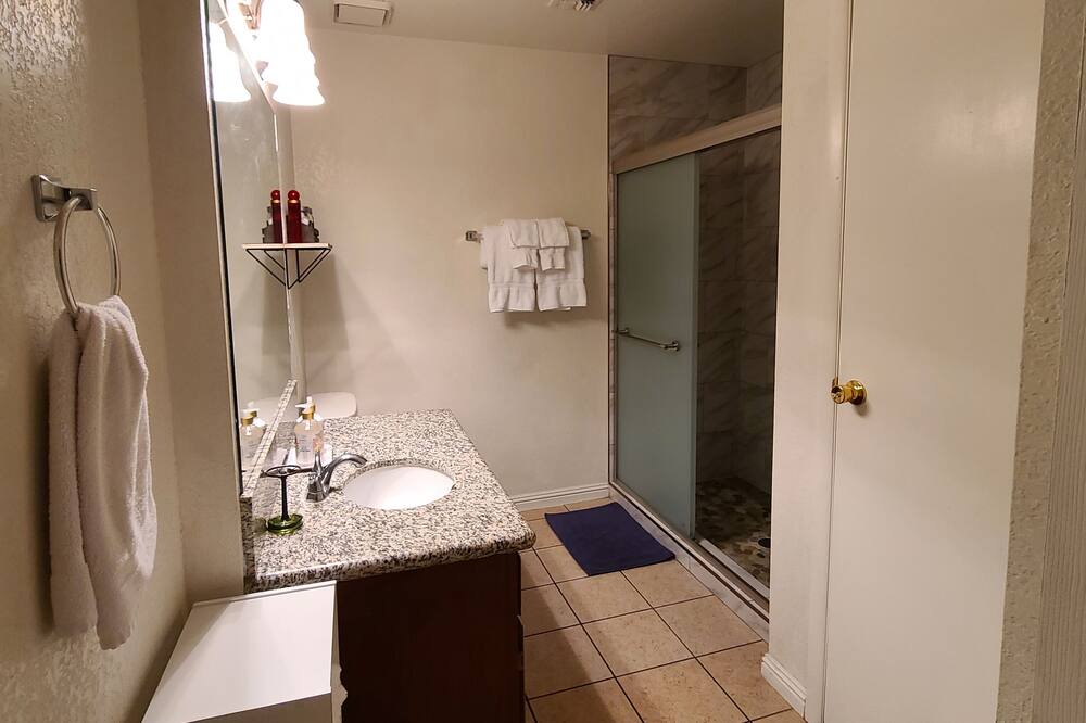 Photo of Bathroom in Sunrise Manor
