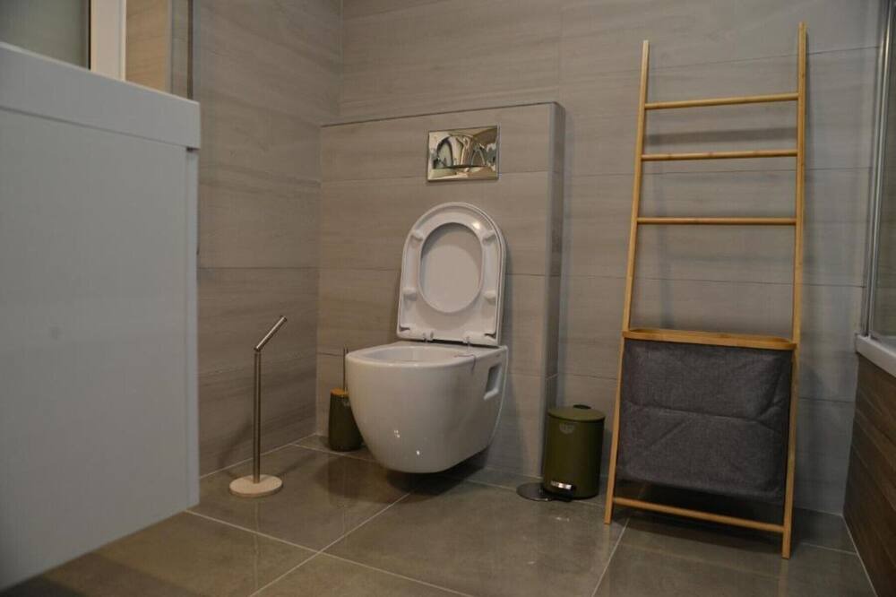Photo of Bathroom in Seia
